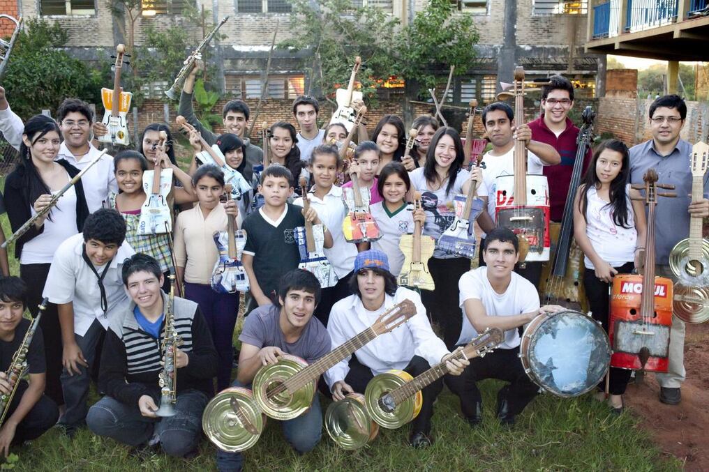 Orquesta de Cateura llega al Teatro Real de España