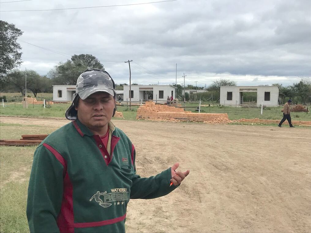 Heriberto Ayala, líder de la citada comunidad, destacó que en esta Administración del Poder Ejecutivo se concretó una respuesta habitacional a “largos años de sufrimiento y lucha de la comunidad indígena.”