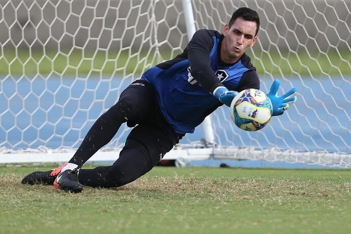 Todo indica que Gatito se perderá los dos partidos frente a Olimpia. Foto: Vítor Silva/SSPress/Botafogo