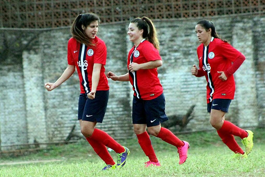 Las azulgranas fueron hasta Limpio y retornaron celebrando. Están a un paso del título. Foto: Prensa Cerro Porteño.