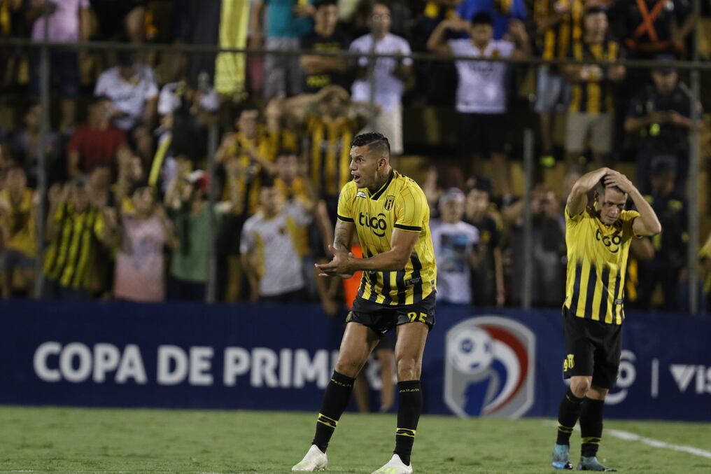Raúl Bobadilla marcó dos goles y fue muy importante su aporte en la ofensiva de Guaraní frente a Olimpia.
