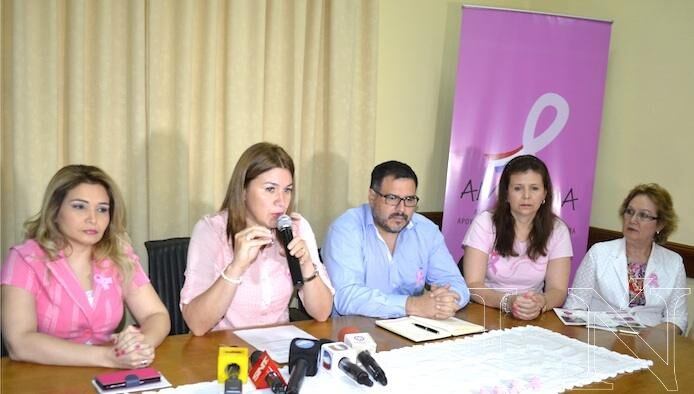 Las autoridades sanitarias presentaron ayer las actividades alusivas al Octubre Rosa.