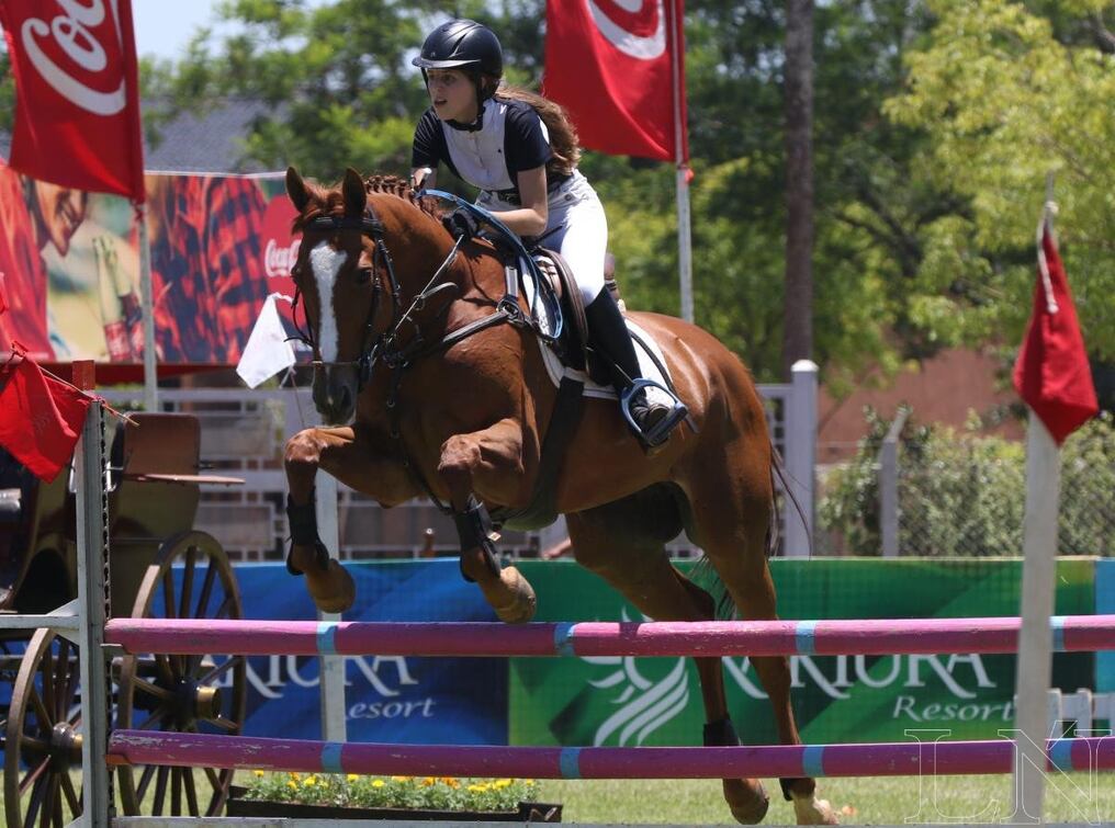 Los mejores de la equitación nacional dieron brillo a la competencia del Club Hípico Paraguayo. Foto: Pánfilo Leguizamón.