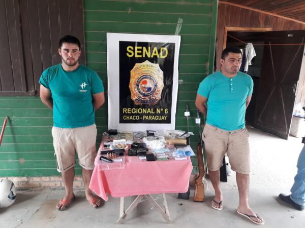Los mismos fueron abordados por los antidrogas en plena vía pública del barrio Primavera. GENTILEZA.