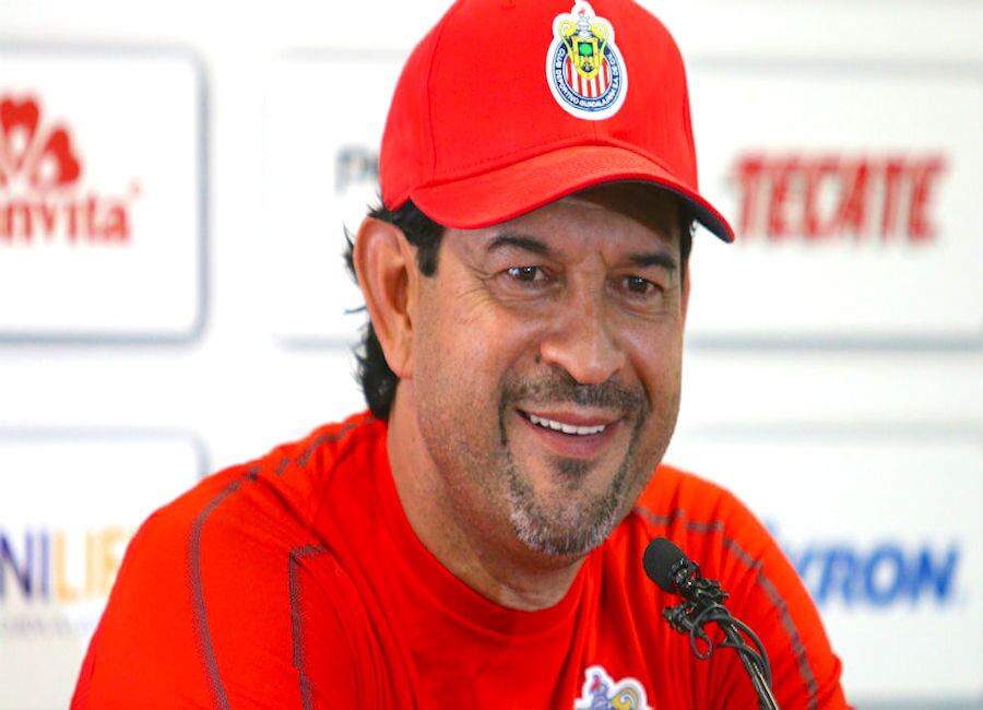 José Saturnino Cardozo, entrenador de las Chivas de Guadalajara.FOTO:MARCA.COM