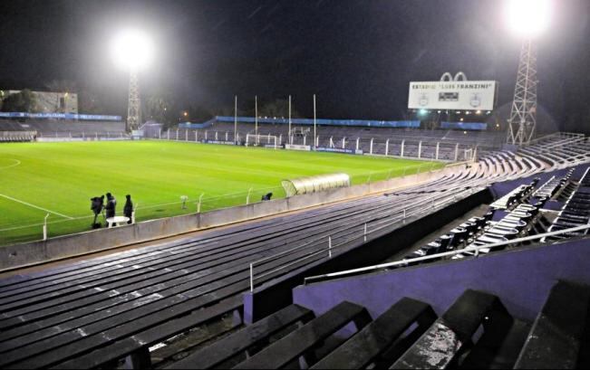El estadio Luis Franzini de Defensor Sporting, momentos previos a la suspensión.