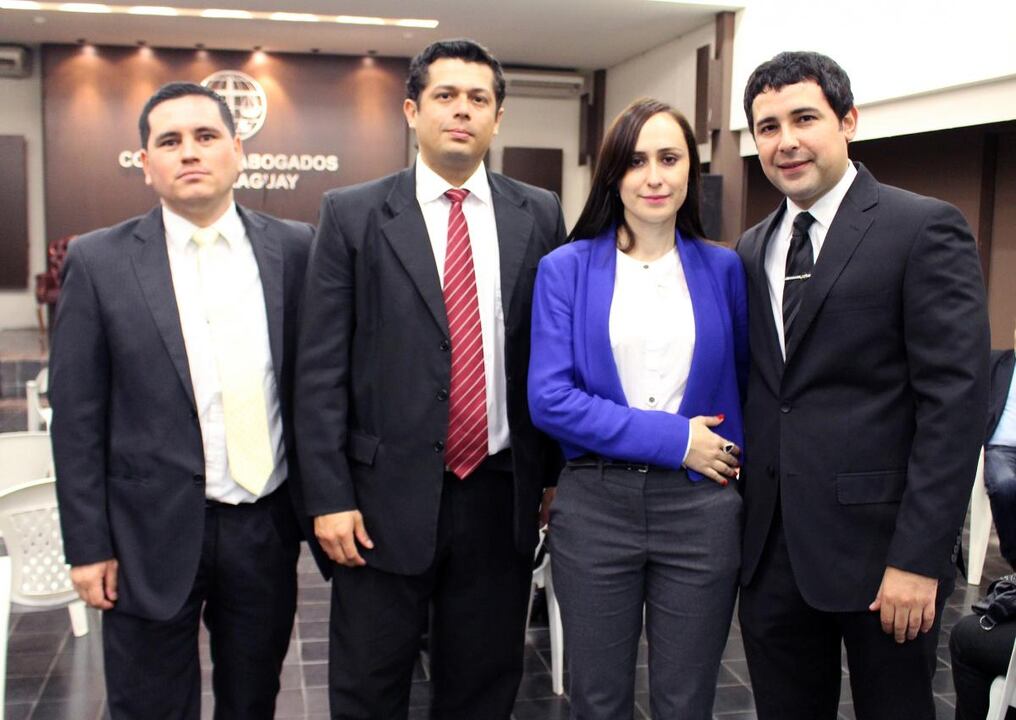 José Peralta, Aarón Martínez, Cristina Rolón y César González.