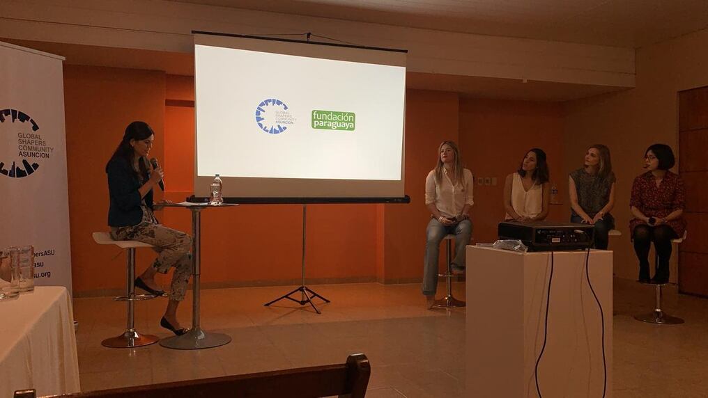 El conversatorio “hackear la cultura” hacia una nueva perspectiva de género se realizó con mujeres de distintos sectores. Foto: Gentileza.
