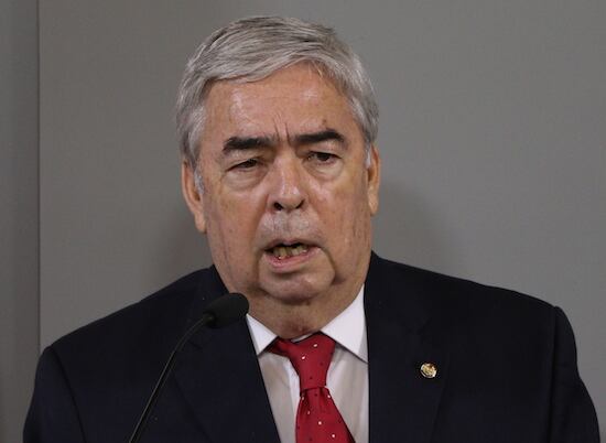 El embajador paraguayo ante el gobierno de Brasil, Hugo Saguier Caballero.