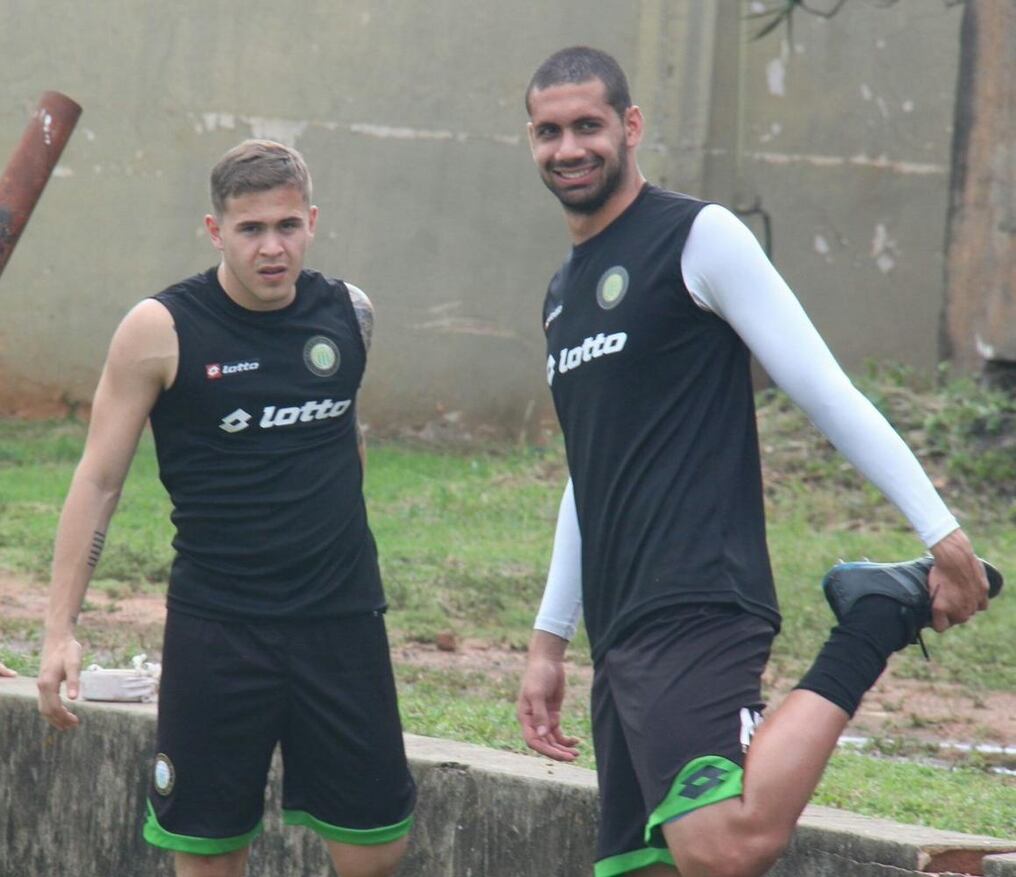 Robert Piris trabajando junto a Matías Pérez.