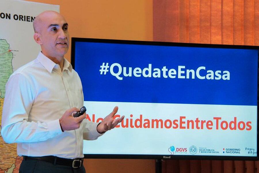 El Dr. Julio Mazzoleni, ministro de Salud, aclaró el alcance del decreto presidencial. Foto: Archivo