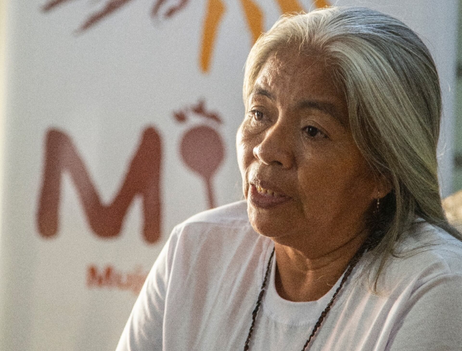 Jacinta Pereira Hicret, lideresa indígena de la comunidad urbana indígena “Redención”, logró la vivienda propia para su gente, fundó una institución educativa y hasta una escuela de fútbol; aún así sigue luchando por su pueblo. Foto: Gentileza.