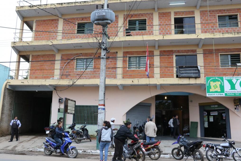 La sede judicial de Villa Hayes en la que se desarrolló el juicio oral y público que terminó con la condena de dos personas por la muerte de dos indígenas. Foto: Néstor Soto.
