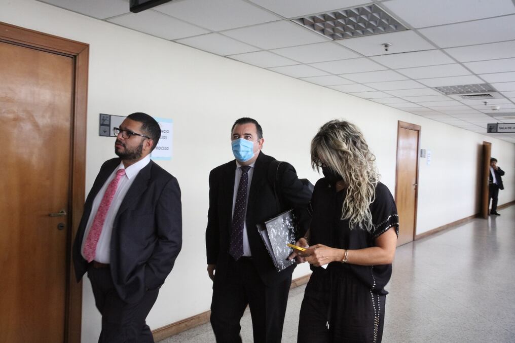 La directora del diario ABC Color, Natalia Zuccolillo, fue querellada por publicar informaciones falsas sobre la exviceministra de Tributación Marta González Ayala. Foto: Gentileza.