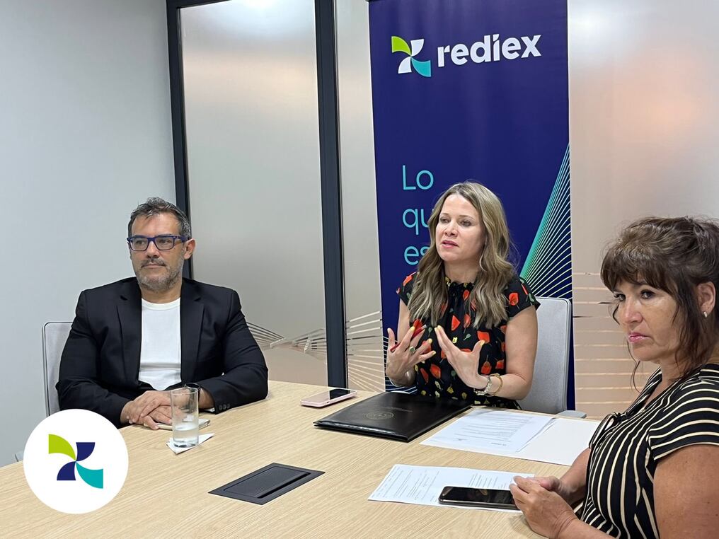 La Red de Inversiones y Exportaciones suscribió un Memorando de Entendimiento con la agencia de promoción de exportaciones y atracción de inversiones de Mendoza, Argentina, para facilitar negociaciones entre empresas de ambos países. Foto: Gentileza.