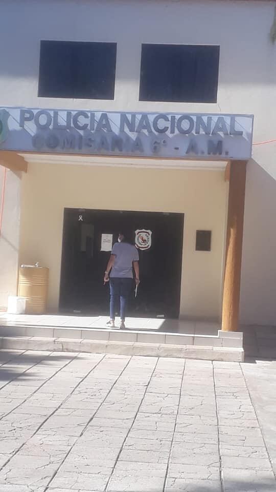 Un equipo de la Unidad Especializada de Derechos Humanos llegó hasta la Comisaría 6ª de Asunción para constatar la situación de los detenidos. Foto: Gentileza.