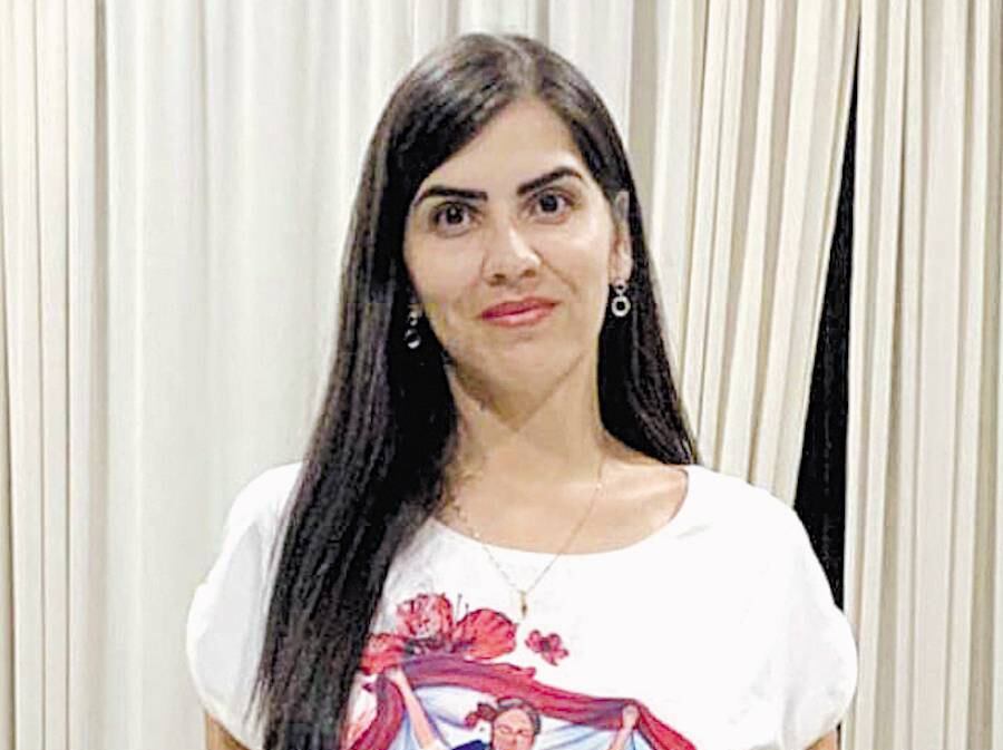 Patricia Ferreira y Nidia Godoy están imputadas por presuntamente falsificar facturas de la firma Eurofarma para el ingreso de medicamentos de dudosa procedencia a nuestro país. Foto: Archivo.