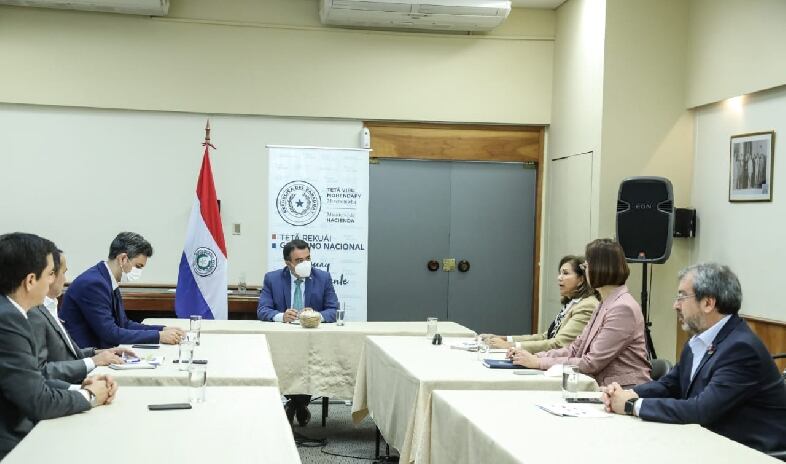 El Ministerio de Hacienda y la Agencia Financiera de Desarrollo (AFD) pretenden seguir potenciando las áreas de vivienda y mipymes. Foto: Gentileza.
