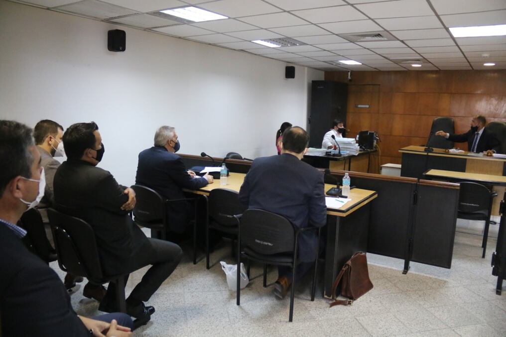 La defensa presentó una excepción de falta de acción porque, además del desafuero del cargo de senador, antes del procesamiento de Cardozo se debió impulsar un juicio político por haber integrado el Consejo de la Magistratura y un nuevo desafuero tras su incorporación al Parlasur. Foto: Gentileza.