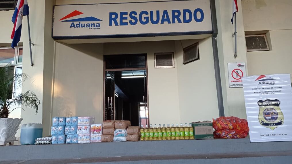 Actualmente está completamente habilitado el tránsito vecinal fronterizo entre Posadas, provincia de Misiones, Argentina y Encarnación, Itapúa. Foto: Rocío Gómez.