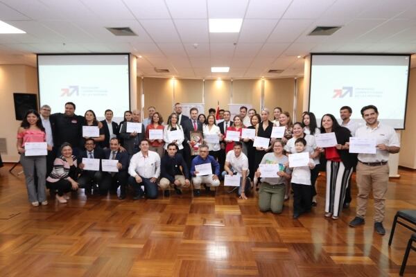 El programa ya alcanzó a beneficiar a un total de 71 mipymes provenientes de 10 departamentos del país. Foto: Gentileza.