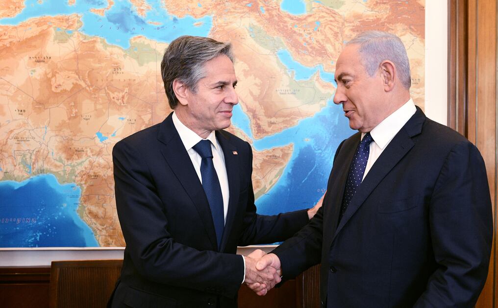 El secretario de Estado norteamericano Antony Blinken se reunió con el primer ministro israelí, Benjamin Netanyahu, en Jerusalén. Foto: Twitter.