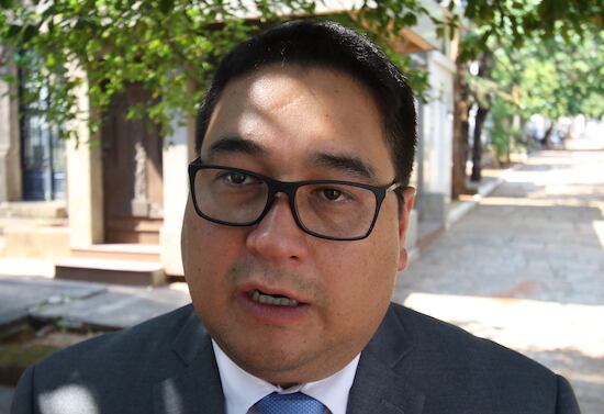 Eduardo Nakayama fue bastante criticado luego del debate ante el candidato colorado Óscar "Nenecho" Rodríguez. Foto: Archivo.