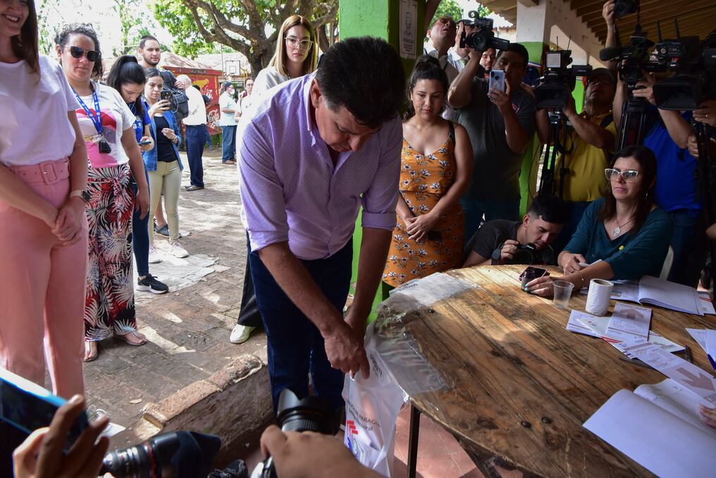 El dirigente liberal señaló que se debe buscar la unidad y dejar a cargo de los organismos correspondientes las denuncias realizadas sobre irregularidades en las elecciones internas del PLRA. Foto: AFP.