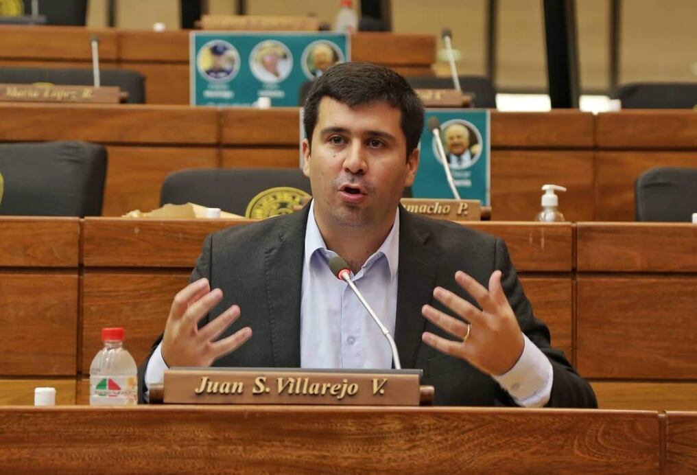 Sebastián Villarejo puntualizó que se debe invertir en educación de una manera nunca antes realizada. Foto: Archivo.