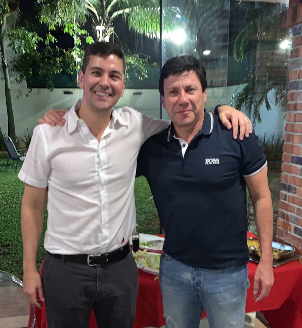 El diputado Walter Harms resaltó que en Itapúa la sensación que se percibe y lo que se escucha entre la gente es que la diferencia a favor de Santi Peña es demasiado importante como para que pueda ser revertida. Foto. Gentileza.