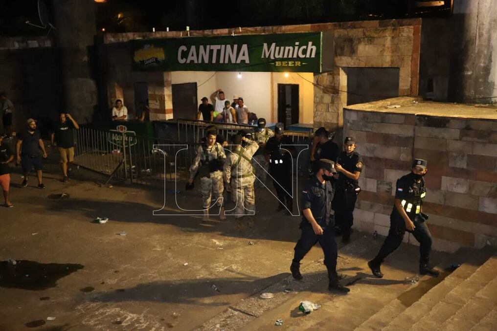 Además, se confirmó que el cuerpo de la persona fallecida que sería  Marcos Mora Rojas, fue derivado a la Morgue Judicial de Asunción. Foto: Gentileza.
