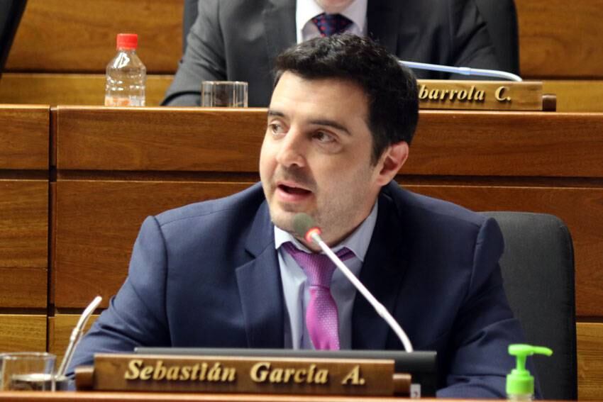 El diputado Sebastián García advirtió que un fin de semana largo con motivo del Día del Trabajador puede ocasionar una baja participación en las elecciones del 30 de abril. Foto: Archivo.
