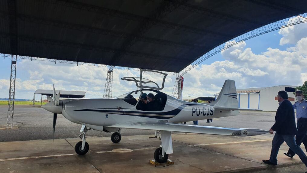 La empresa Wega Aircraf, dentro del proceso de evaluación, realizó esta mañana un vuelo de demostración de su aeronave. Foto: Gentileza.