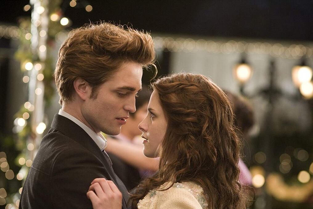 ¿Algún fan que se quedó con ganas de más? El 17 de setiembre sale la versión en español del quinto libro de la saga, que debió ver la luz diez años atrás, y cuenta la versión de Edward Cullen.