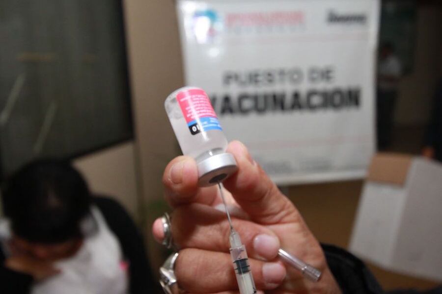 Las vacunas son seguras, eficaces y están disponibles de manera gratuita en todos los vacunatorios del país, dependientes del Ministerio de Salud. Foto: Gentileza.