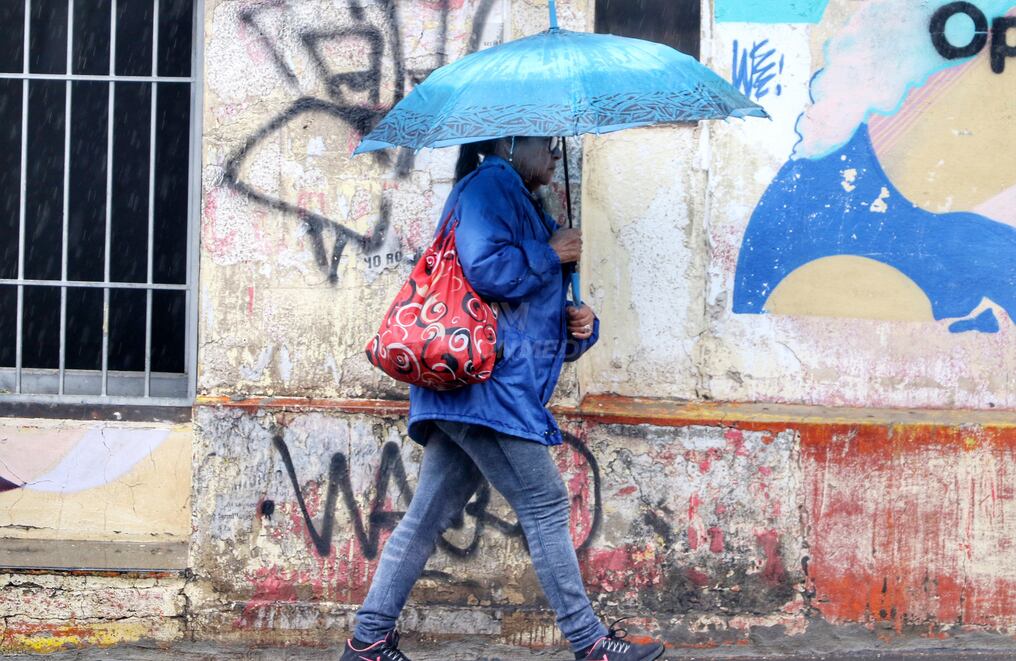 La jornada de hoy sábado nuevamente se caracteriza por inestabilidad atmosférica y Meteorología anunció lluvias y tormentas en varias zonas del país. Foto: Emilio Bazán.