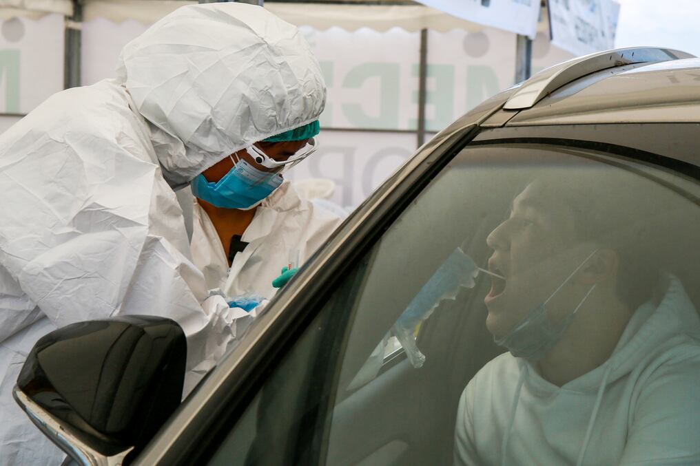 Autoridades de ese país rechazaron las versiones de la embajada china, según las cuales un nuevo virus más mortal que el que provoca el COVID-19. Foto: AFP.