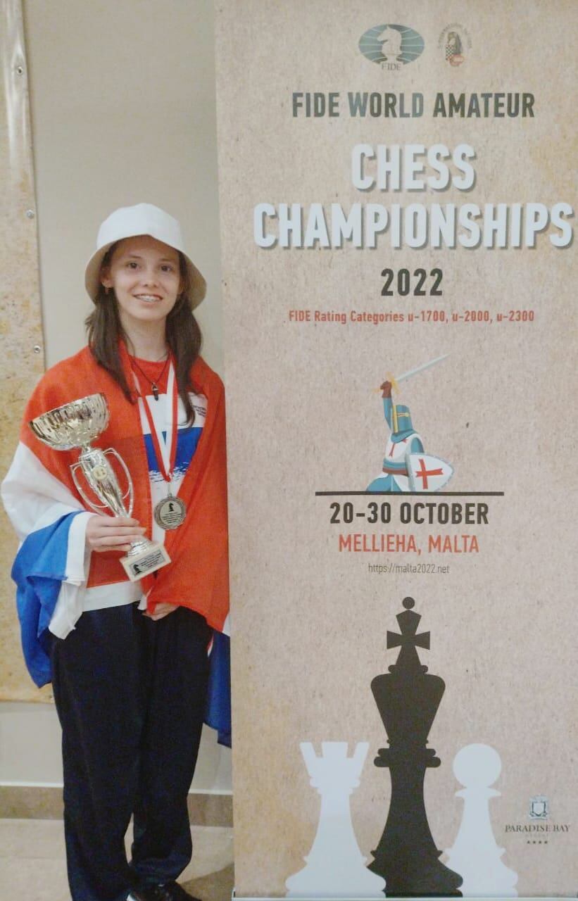 La joven y talentosa ajedrecista paraguaya Helen Montiel, campeona panamericana, se consagró subcampeona mundial amateur en el certamen  en Malta. Foto: Gentileza.