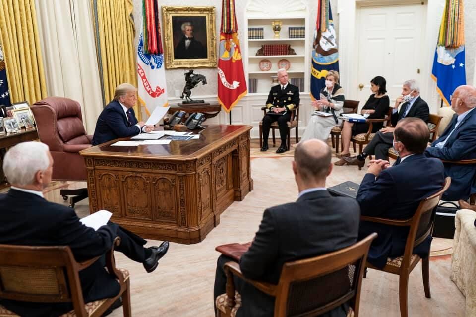Dos meses antes de dejar el cargo, el presidente de Estados Unidos preguntó a sus principales asesores sobre el ataque militar, informó The New York Times. Foto: Facebook.