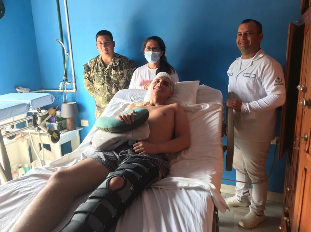 El joven de 19 años ya está en su domicilio en Capiatá, donde continuará con el proceso de su recuperación. Foto: Gentileza.