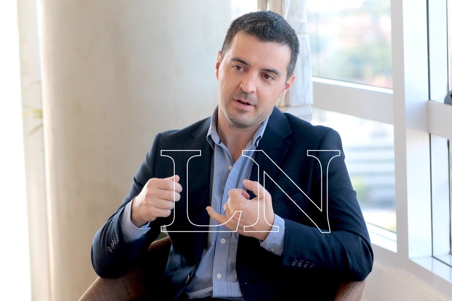 Sebastián García, candidato a la Intendencia de Asunción. Foto: Eduardo Velázquez.