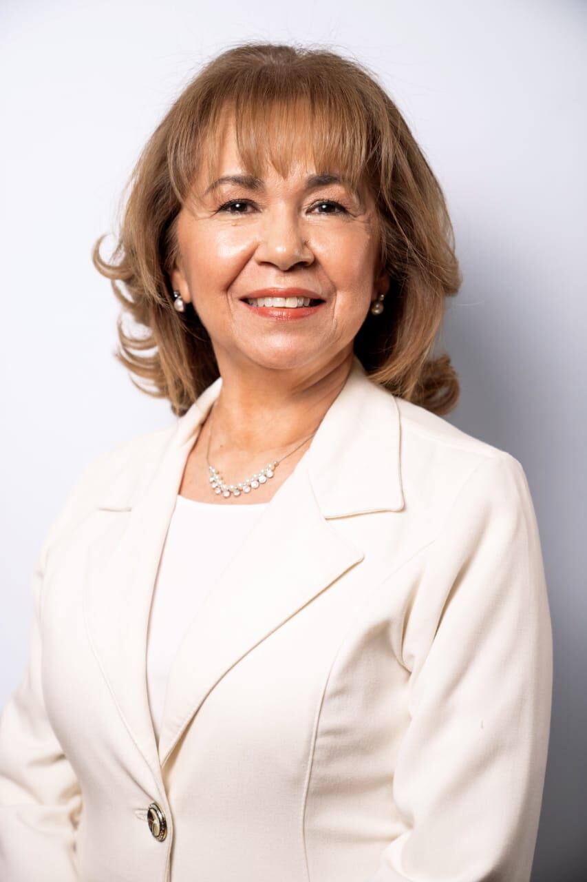 “Nuestro país está tocando fondo con la corrupción, es momento de que los honestos nos revelemos y vayamos a votar”, manifestó la aspirante a senadora Victoria Caballero. Foto: Gentileza.