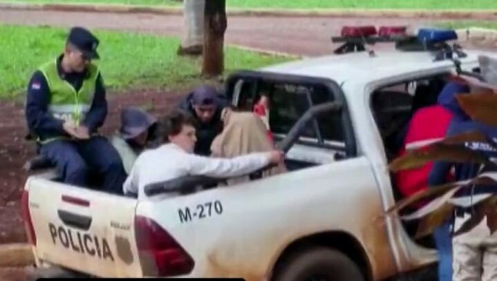 Los detenidos fueron llevados en grupos de diez a declarar ante la unidad fiscal de turno. Foto: Captura de video