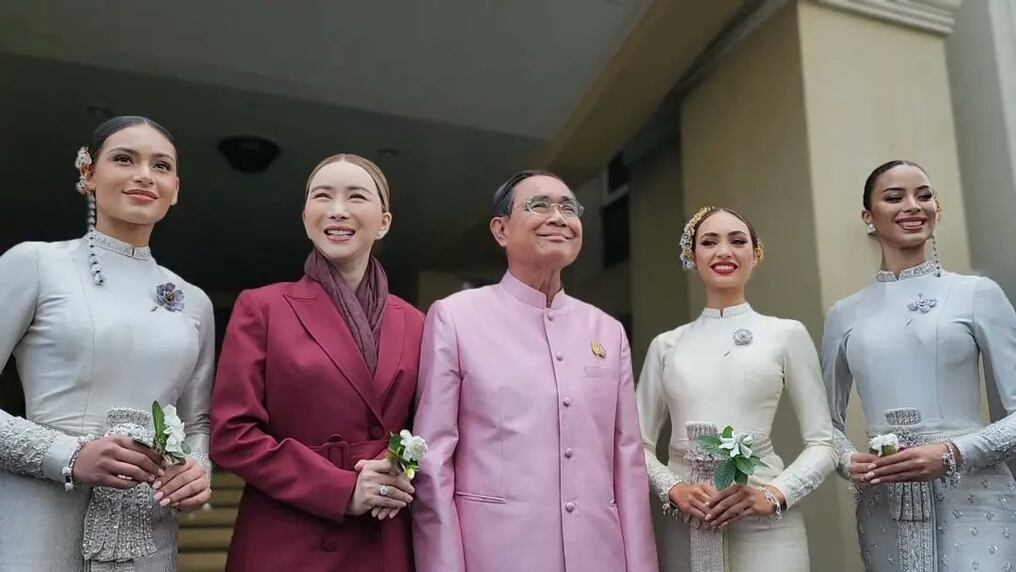 Las reinas de belleza aguardaban "otra" sorpresa a su visita a Tailandia. Foto: Gentileza.