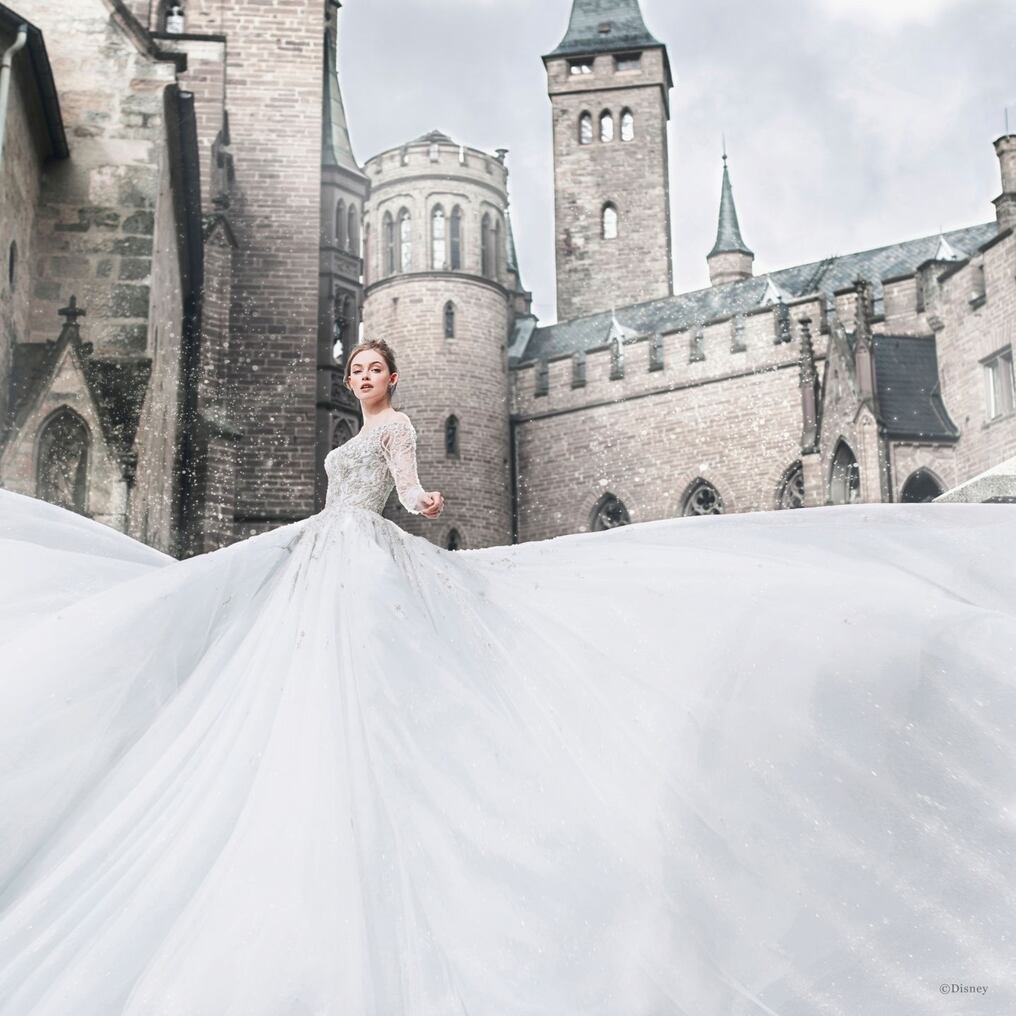 Foto: allurebridals.com/disney.
