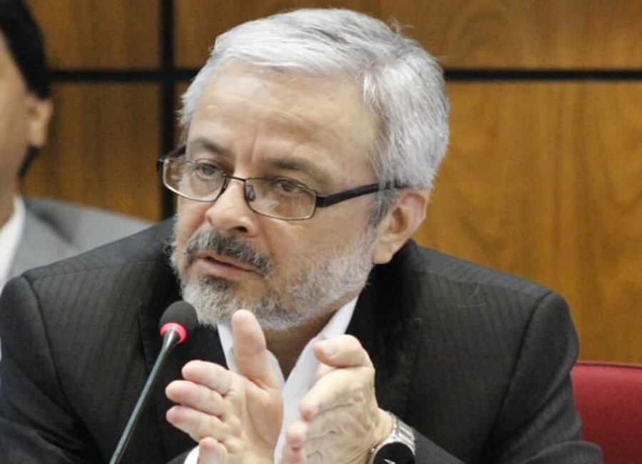El legislador dijo que es una vergüenza que el viceministro de Salud, Julio Rolón, haya dicho que piden a Argentina o Brasil ceder algunas para nuestro país. Foto: Archivo.