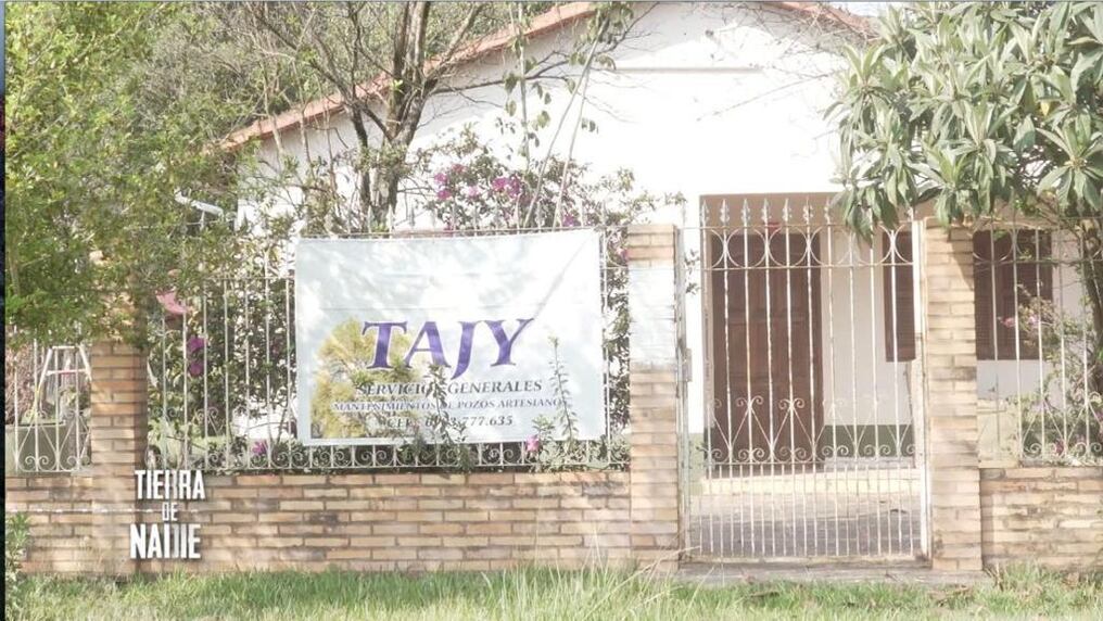 Residencia en la que funciona Tajy Servicios Generales, la supuesta proveedora de alimentos de la municipalidad, mismo esquema detectado por Tributación. Foto: Archivo.