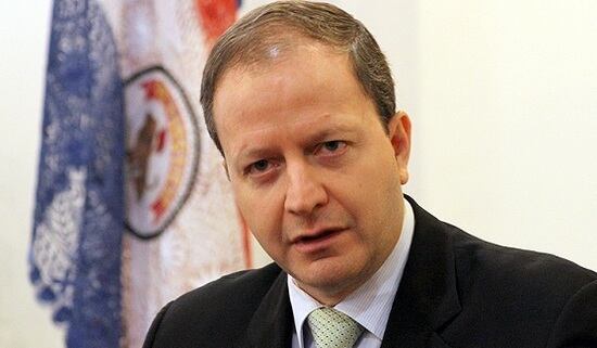 Carlos Fernández Valdovinos, expresidente del Banco Central del Paraguay, destacó que hay un moderado optimismo en la recuperación económica, aunque insistió que seguir avanzando dependerá de las medidas sanitarias. Foto: Archivo.