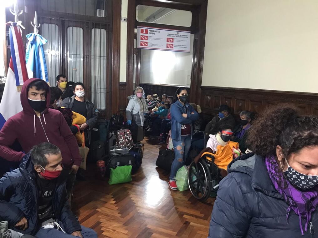 Este lunes los legisladores accederán a un informe completo elaborado en el marco de una investigación hecha por organizaciones civiles sobre la vida de los paraguayos en el exterior. Foto: Gentileza.