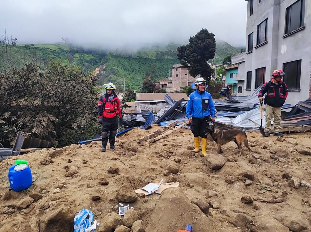 Según el último balance, hay siete fallecidos confirmados, 23 personas heridas y 46 desaparecidas; además, han podido rescatar a 32 personas. Foto: AFP.